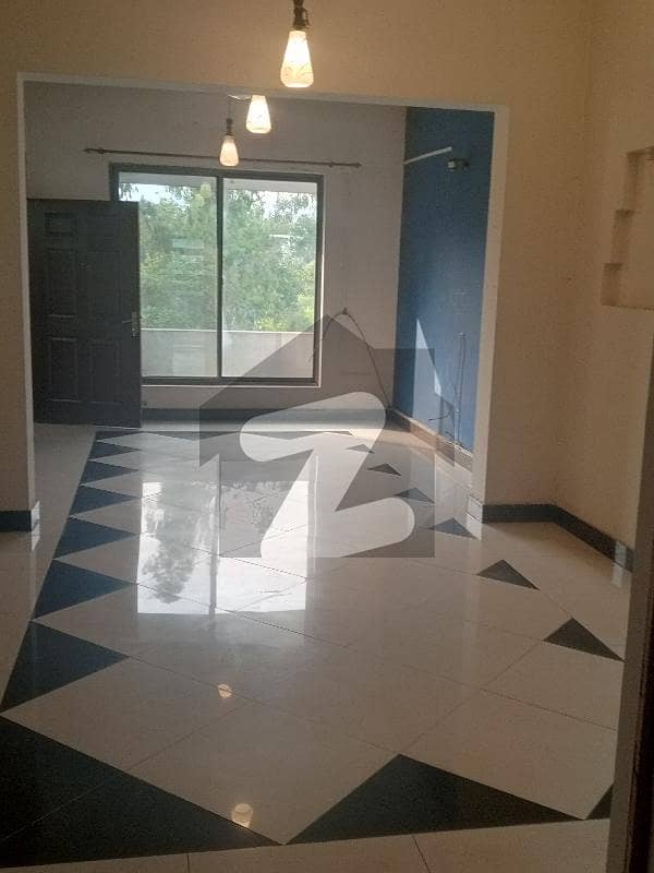 F-11 House Available For Rent F-11 House Available For Rent
