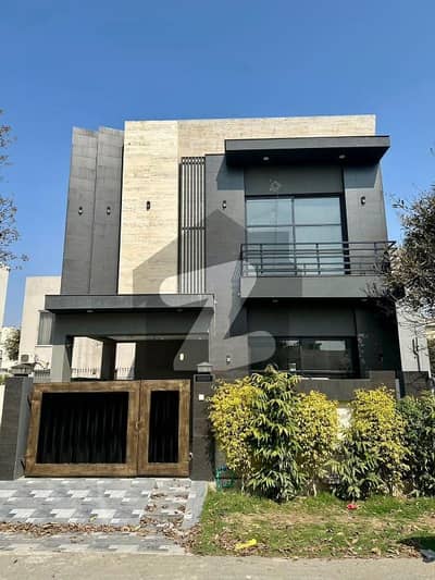 BANKERS AVENUE COOPERATIVE HOUSING SOCIETY BEDIAN ROAD 5 MARLA FULL HOUSE FOR RENT