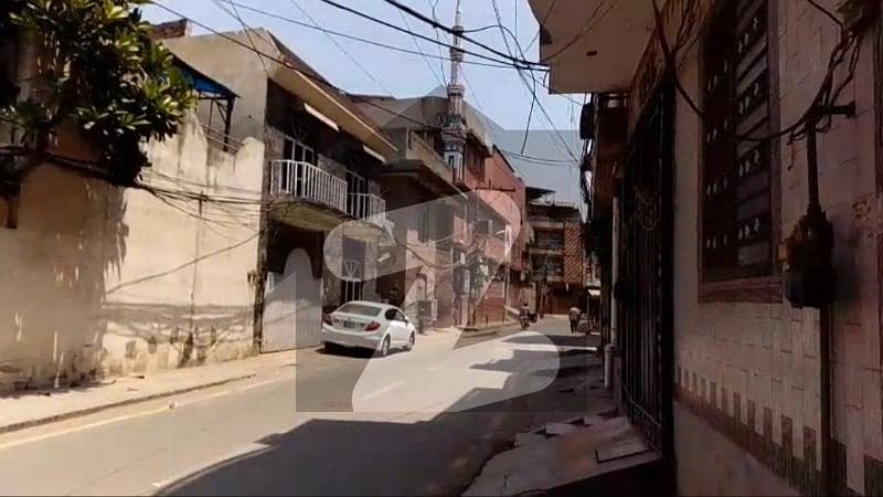 سمن آباد لاہور میں 4 کمروں کا 6 مرلہ مکان 2.75 کروڑ میں برائے فروخت۔ سمن آباد لاہور میں 4 کمروں کا 6 مرلہ مکان 2.75 کروڑ میں برائے فروخت۔