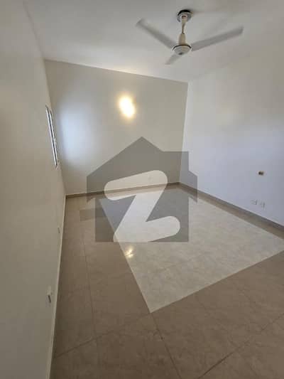 Creek Vista 4-Bedrooms Apartment For Sale