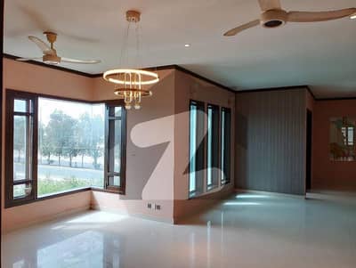 LUXURIOUS