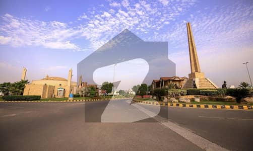 1 Kanal Plot Park Facing For Sale