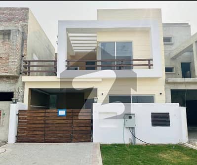 ڈی ایچ اے ڈیفنس - ولا کمیونٹی ڈی ایچ اے ڈیفینس,بہاولپور میں 3 کمروں کا 6 مرلہ مکان 1.55 کروڑ میں برائے فروخت۔ ڈی ایچ اے ڈیفنس - ولا کمیونٹی ڈی ایچ اے ڈیفینس,بہاولپور میں 3 کمروں کا 6 مرلہ مکان 1.55 کروڑ میں برائے فروخت۔