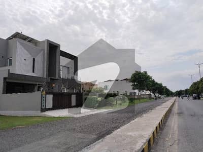 1 kanal good location plot for sale dha phase 8 block V