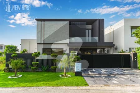 VERY CLOSE TO DOLMEN MALL 01 KANAL MAGNIFICENT MODERN HOUSE AVAILABLE FOR SALE