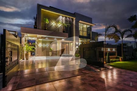 1 Kanal Top Quality Build Luxurious Beautiful Modern Design Villa With Basement For Sale In DHA Lahore Phase 7 Prime Location