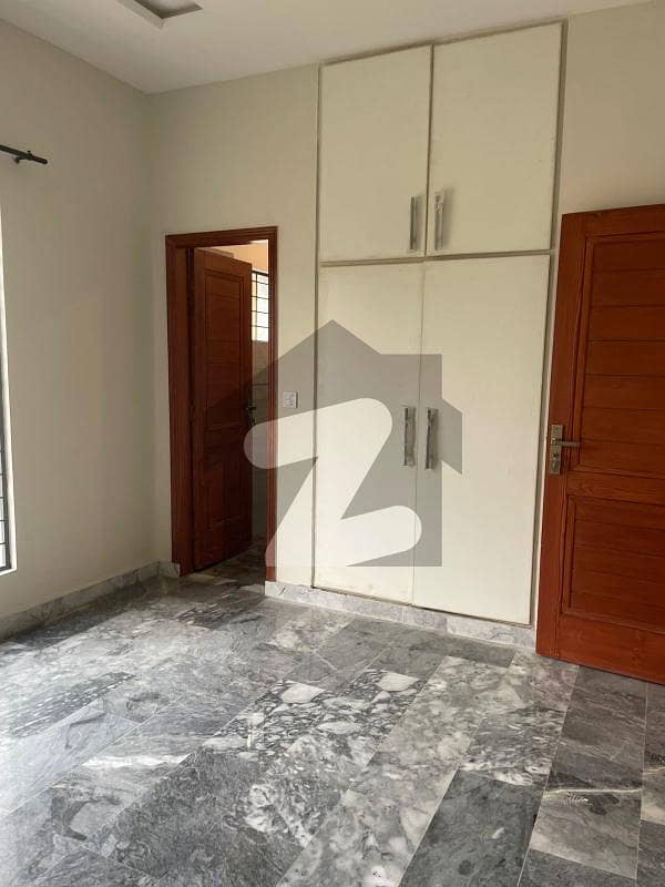 10 Marla Portion For Rent