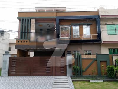 پی جی ای سی ایچ ایس فیز 2 پنجاب گورنمنٹ ایمپلائیز سوسائٹی,لاہور میں 6 کمروں کا 10 مرلہ مکان 4.5 کروڑ میں برائے فروخت۔ پی جی ای سی ایچ ایس فیز 2 پنجاب گورنمنٹ ایمپلائیز سوسائٹی,لاہور میں 6 کمروں کا 10 مرلہ مکان 4.5 کروڑ میں برائے فروخت۔