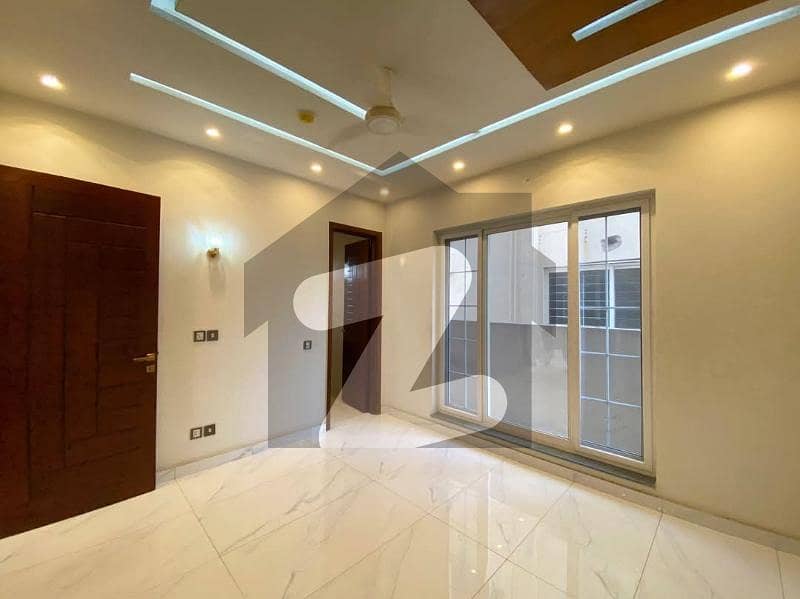 1 kanal beautiful property 1 kanal beautiful property