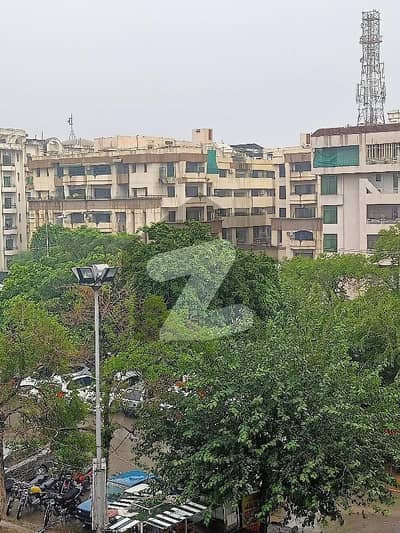 ایف ۔ 11 اسلام آباد میں 3 کمروں کا 12 مرلہ فلیٹ 1.5 لاکھ میں کرایہ پر دستیاب ہے۔