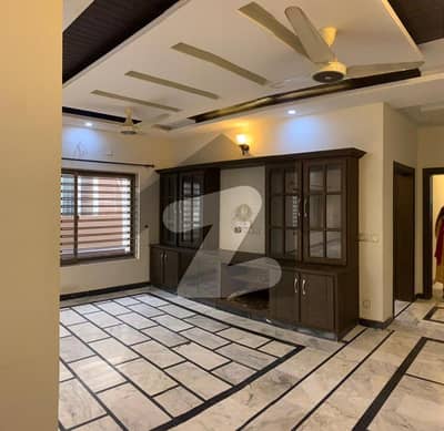 10 Marla Luxury Ground Portion Near To Markaz Family Park And Margallah Avenue