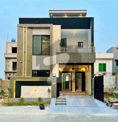 Central Park 5 Marla Ultra Modern Design House Available For Sale Prime Location Near Tooo Park And Masjid