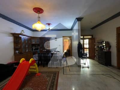 You Can Find A Gorgeous Prime Location House For sale In Gulistan-e-Jauhar - Block 13