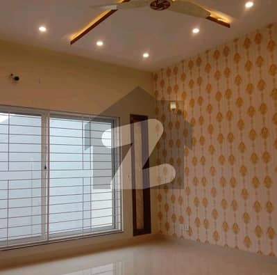 1 Kanal Spacious House Is Available In Bahria Town - Sector C For sale