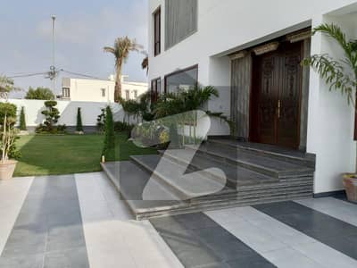 1000 Yards Brand New Architecture Bungalow For Sale