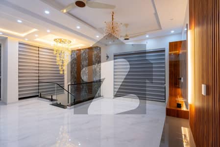 BEST LOCATION OF BAHRIA ORCHARD 10 MARLA HOUSE 80 Feet M. B And 50 Feet CORNER With SOLAR NET METERING