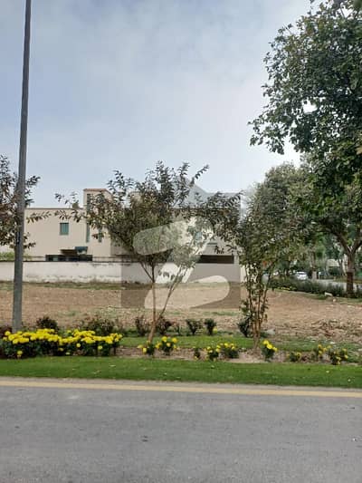 1 Kanal Residential Plot in DHA Phase 7 Block Q, Lahore Prime Location Near Main Road