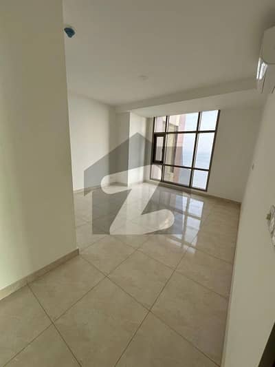 عمار پرل ٹاورز امارکریسنٹ بے,ڈی ایچ اے فیز 8,ڈی ایچ اے ڈیفینس,کراچی میں 4 کمروں کا 12 مرلہ فلیٹ 4.1 لاکھ میں کرایہ پر دستیاب ہے۔