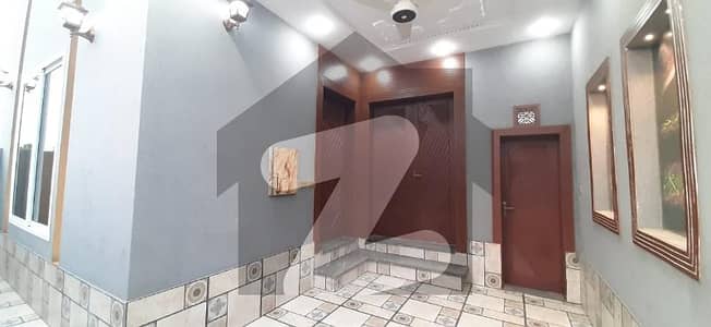 Prime Location Royal Palm City House For Rent Sized 10 Marla