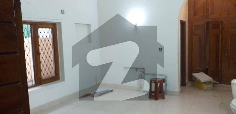 F-10 Size 511Full House 4 Beds Kitchen Rent 420000 Real pictures F-10 Size 511Full House 4 Beds Kitchen Rent 420000 Real pictures