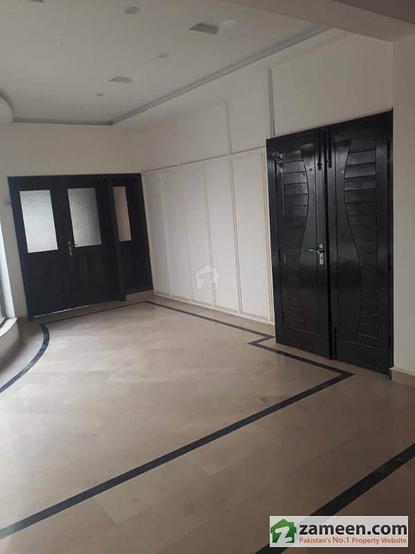 Four Kanal Executive Lodges Upper Portion For Rent In Bahria Town Lahore