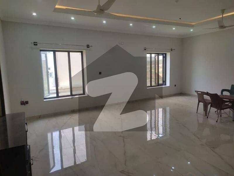 ڈی ایچ اے ڈیفینس فیز 1 ڈی ایچ اے ڈیفینس,اسلام آباد میں 5 کمروں کا 1 کنال مکان 2.4 لاکھ میں کرایہ پر دستیاب ہے۔