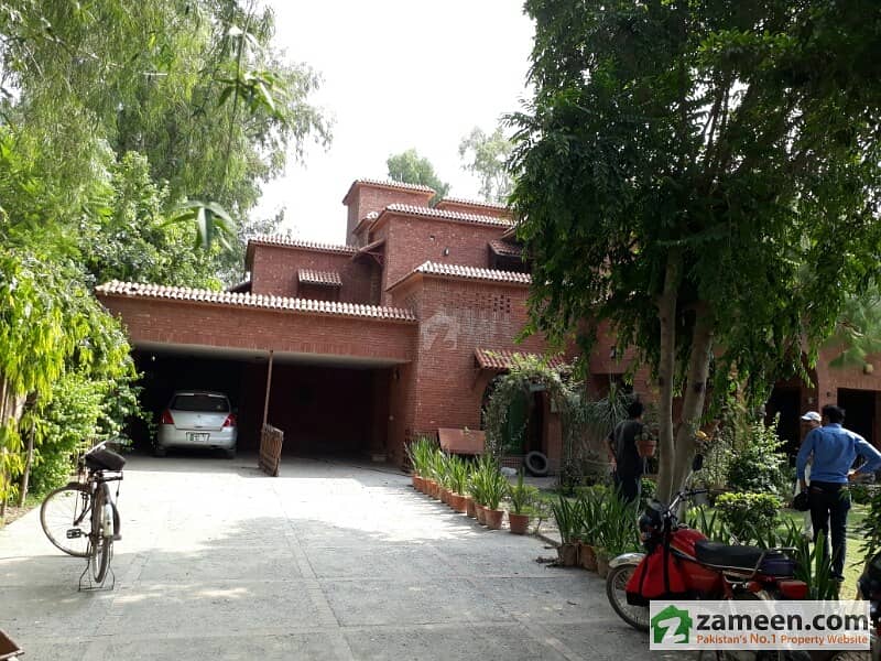3. 12 Kanal Farm House For Sale Outside Eme Society Gate No. 2 Named As Khalqabad
