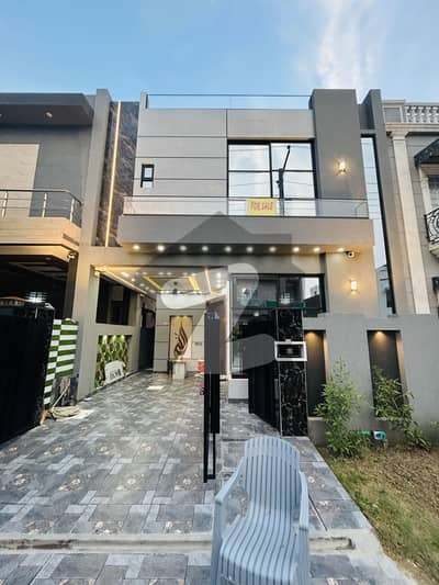 5 MARLA BRAND NEW ULTRA MODERN DESIGN HOUSE FOR SALE IN DHA RAHBER