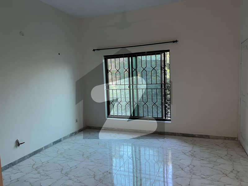 F-7 20 Marla Upper Portion Up For rent F-7 20 Marla Upper Portion Up For rent
