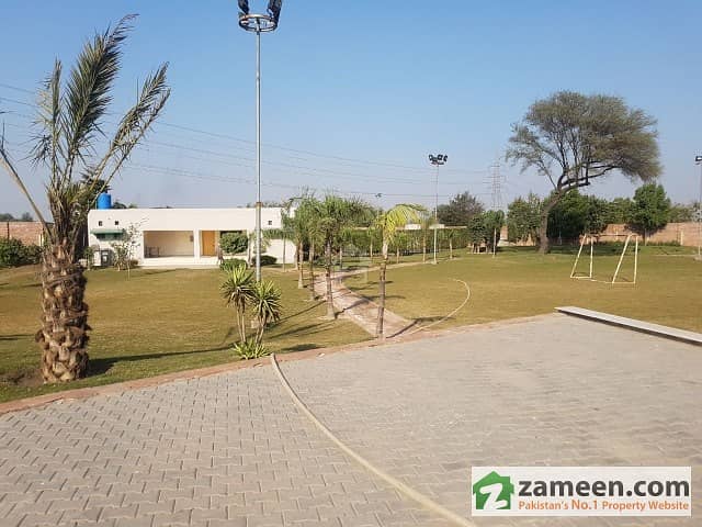 20 Kanal Farm House For Sale Next To Bahria Orchard Raiwind Road Lahore