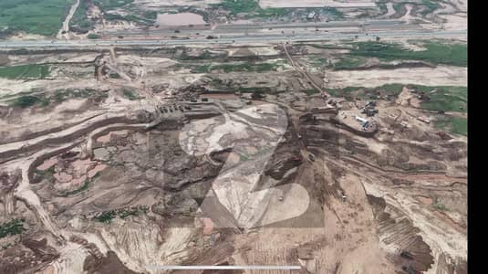 مارگلہ انکلیو مارگلہ ایونیو,اسلام آباد میں 1 کنال رہائشی پلاٹ 5.07 کروڑ میں برائے فروخت۔