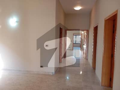 G 10 /2 L G floor brand new House for rent