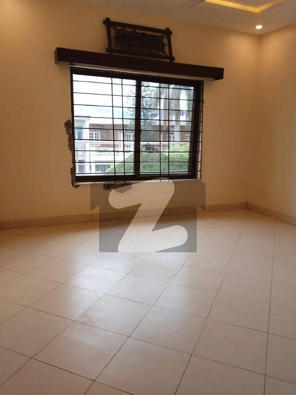 Ready To Buy A House 14 Marla In Islamabad