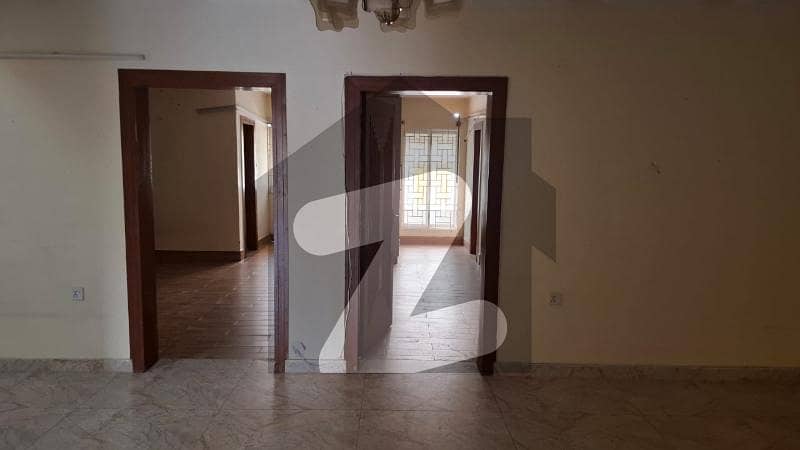 UPPER P0RTION FOR RENT IN F-11 ISALLABAD UPPER P0RTION FOR RENT IN F-11 ISALLABAD