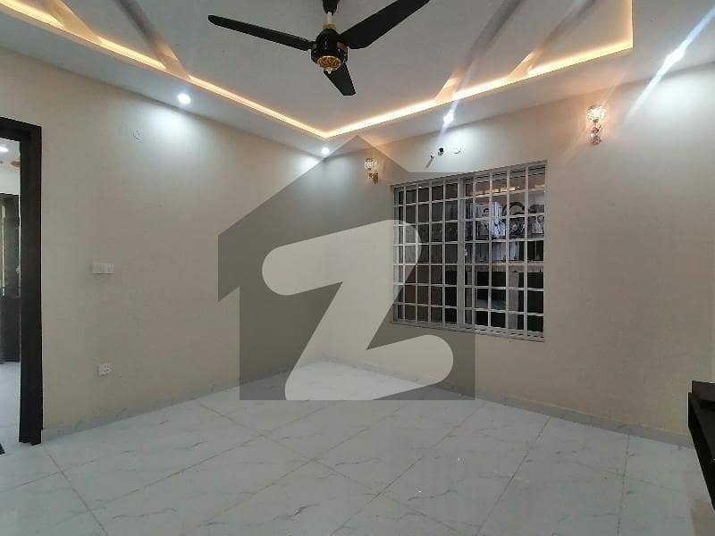 Ideal House For sale In LDA Avenue Ideal House For sale In LDA Avenue