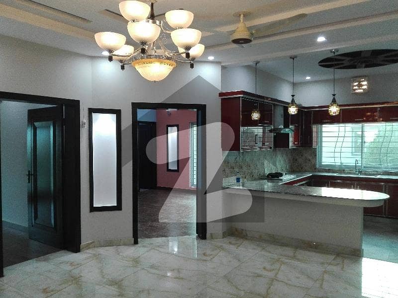 1 Kanal House Is Available For sale