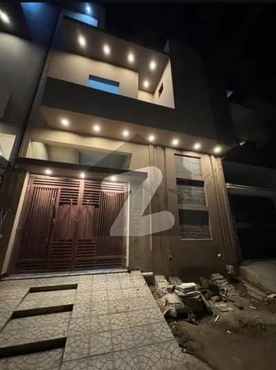 6-Room Bungalow for Sale Baag-e-Erum, Wadhu Wah