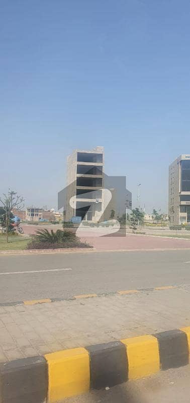 ڈی ایچ اے فیز 6 - مین بلیوارڈ ڈی ایچ اے فیز 6,ڈیفنس (ڈی ایچ اے),لاہور میں 8 مرلہ کمرشل پلاٹ 9.0 کروڑ میں برائے فروخت۔ ڈی ایچ اے فیز 6 - مین بلیوارڈ ڈی ایچ اے فیز 6,ڈیفنس (ڈی ایچ اے),لاہور میں 8 مرلہ کمرشل پلاٹ 9.0 کروڑ میں برائے فروخت۔