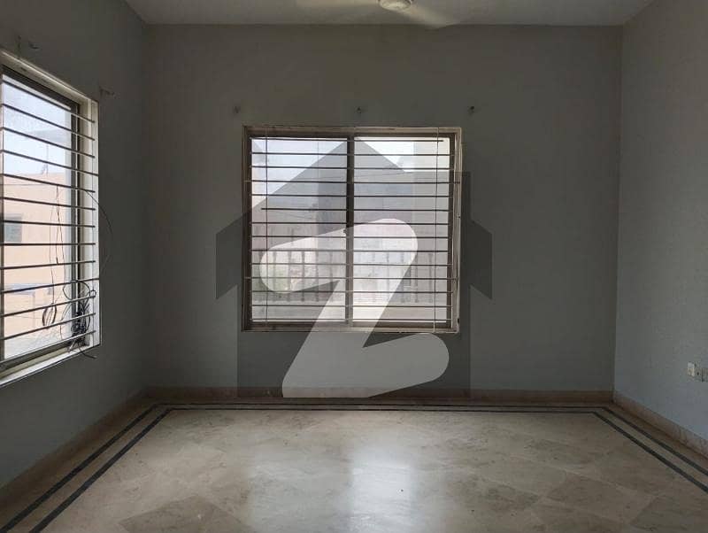UPPER PORTION FOR RENT IN PHASE-6