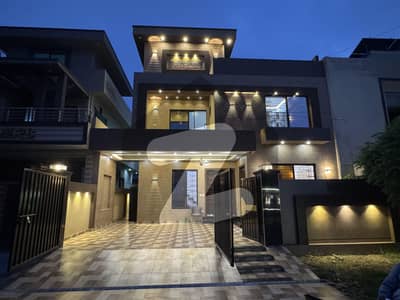 10 Marla reasonable price house in Central Park