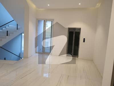 ای ۔ 7 اسلام آباد میں 7 کمروں کا 1 کنال مکان 74.9 کروڑ میں برائے فروخت۔