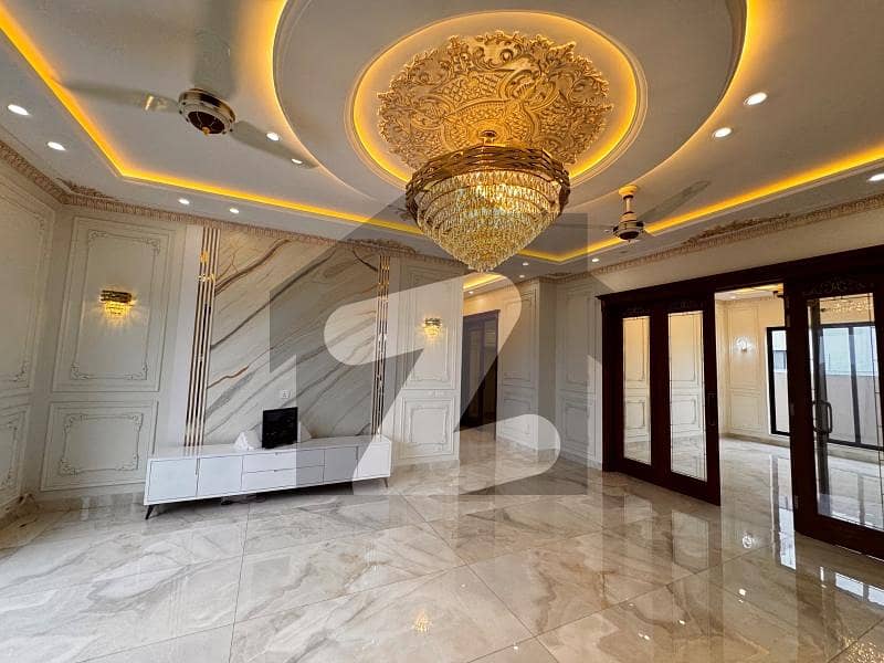 Move-in ready Luxurious House in DHA Move-in ready Luxurious House in DHA