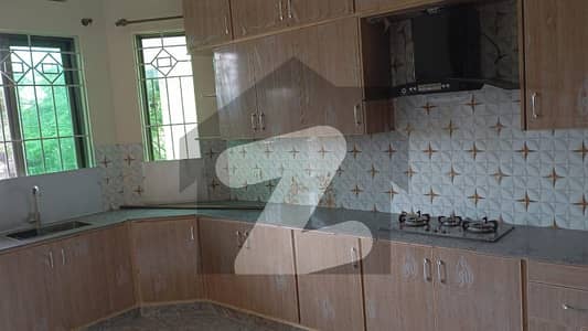40 x 80 Beautiful Upper Portion For Rent In G 13/3 Islamabad.