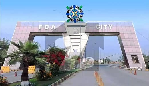 A1 Block Very Hot location One Kanal Plot For Sale Resident Area