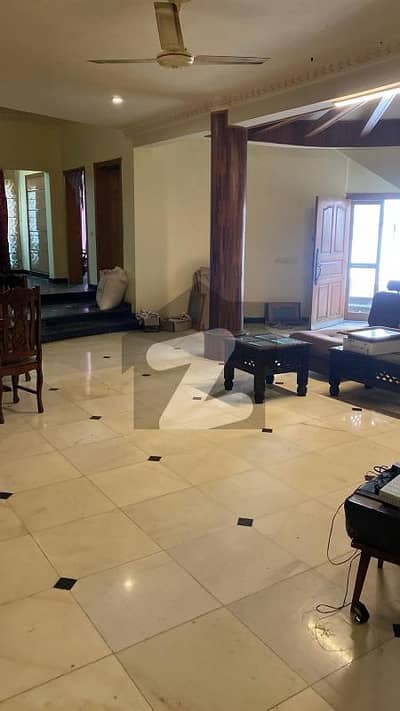 LOWER PORTION FOR RENT IN F-8