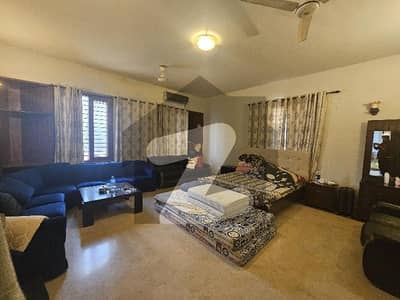 500 square yards bungalow for sale in dha phase 8