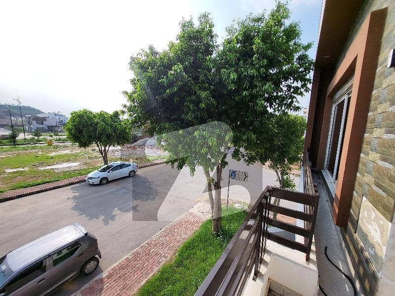 BRAND NEW CORNER HOUSE BRAND NEW CORNER HOUSE