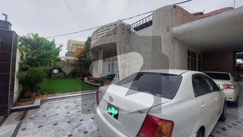 Kanal House for Sale in Hayatabad Phase 1 Kanal House for Sale in Hayatabad Phase 1