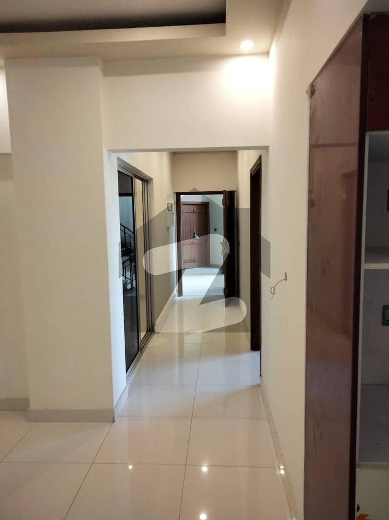 DEFENCE 100YRD BANGLOW FOR RENT