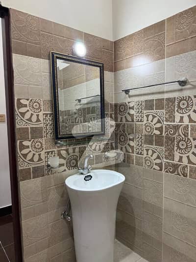 سٹی ہاؤسنگ سوسائٹی گوجرانوالہ میں 4 کمروں کا 0 مرلہ بالائی پورشن 1.9 کروڑ میں برائے فروخت۔